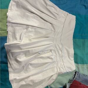 SHEIN White Mini Skirt with Pleated Detail